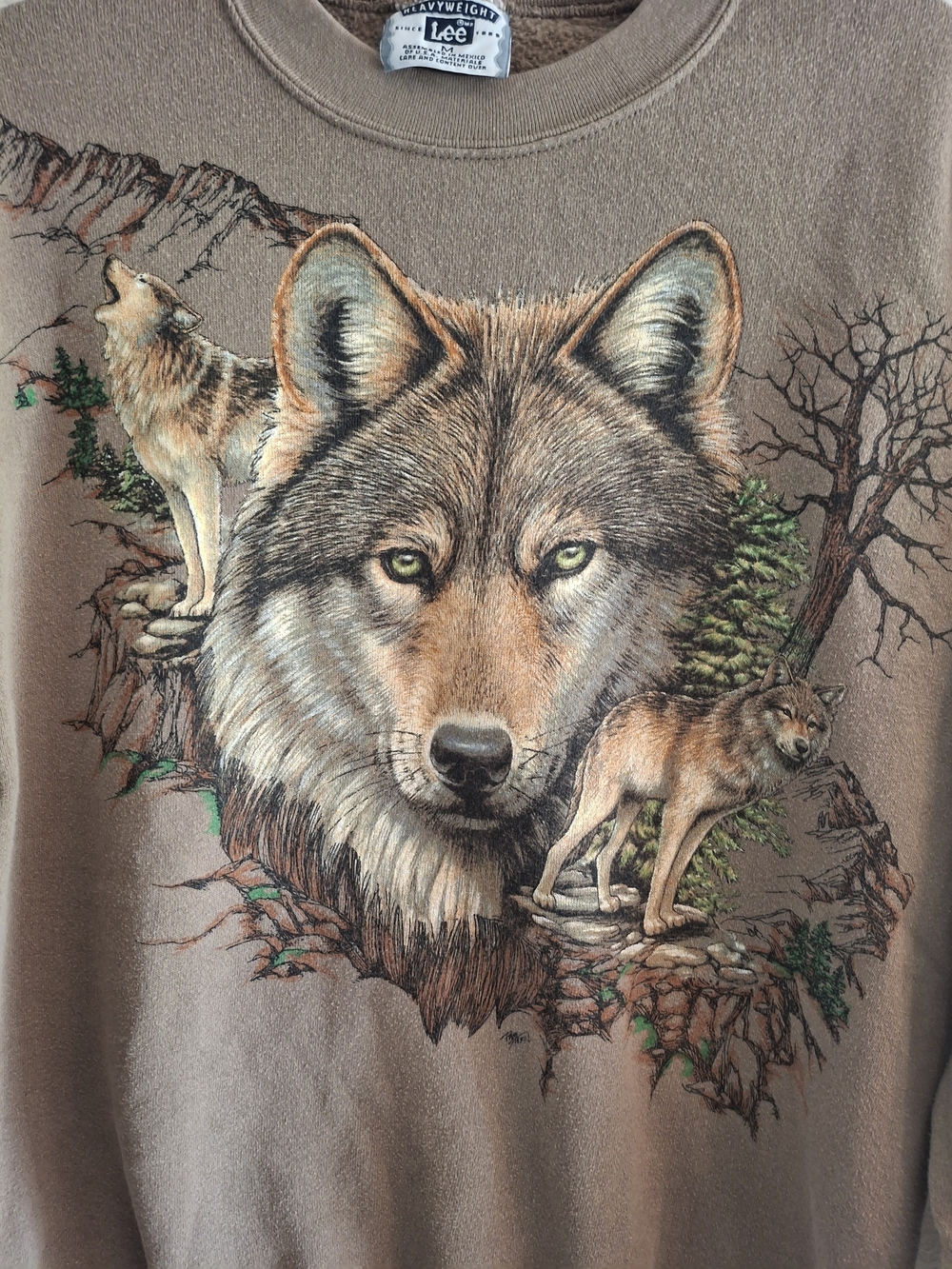Vintage Lee Taupe Crewneck Sweatshirt with Wolf Graphic - Picture 2 of 3